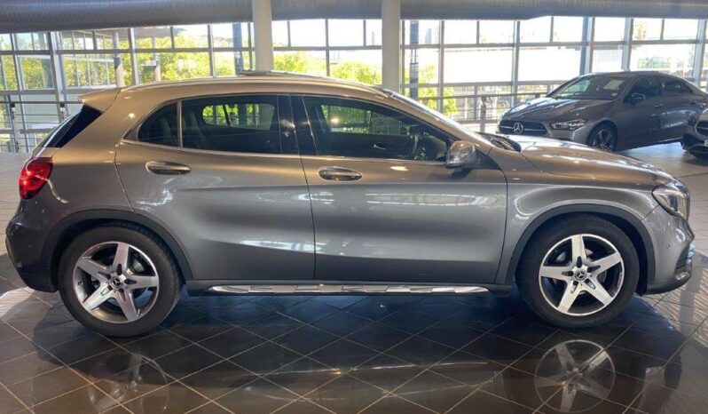 
								Mercedes-Benz GLA 2019 full									