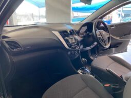 
										Hyundai Accent 2015 full									