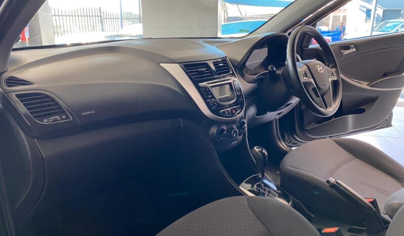 
								Hyundai Accent 2015 full									